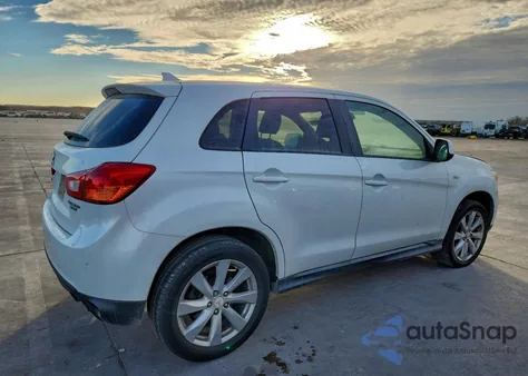 2014 Mitsubishi Outlander Sport Es z USA, uszkodzony, nr VIN 4A4AP3AU6EE018444